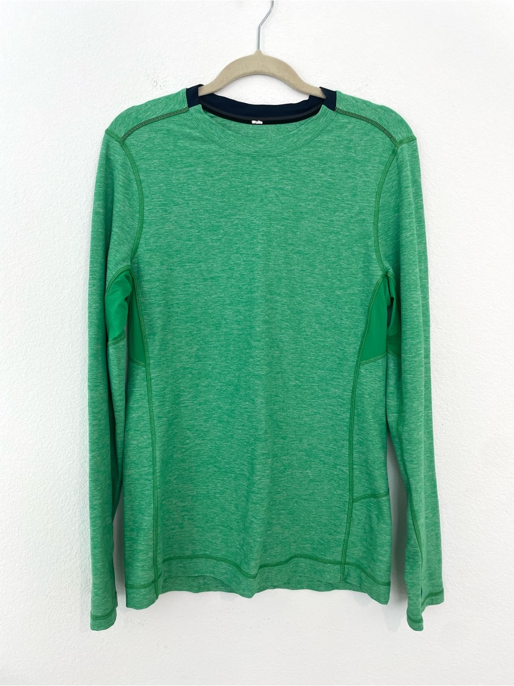 lululemon athletica Men's Crewneck Long-Sleeve Performance Shirt in Green